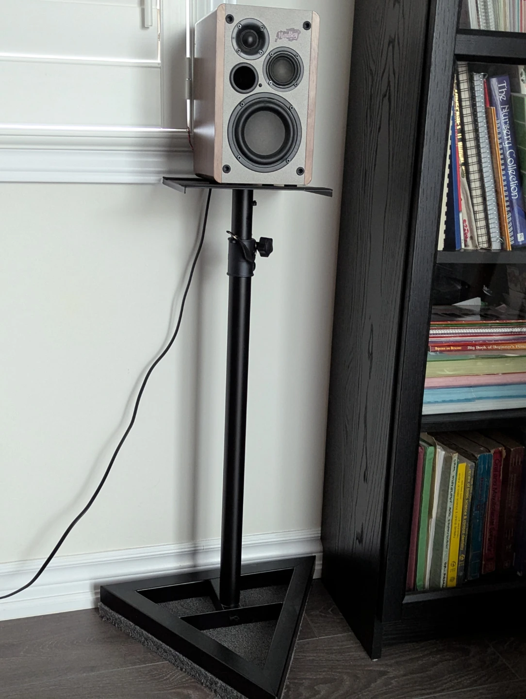 Monitor Powered Bluetooth Speakers - photo 2