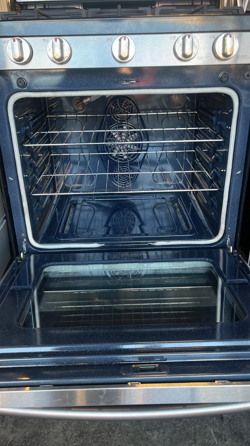 Samsung Gas Range - photo 4