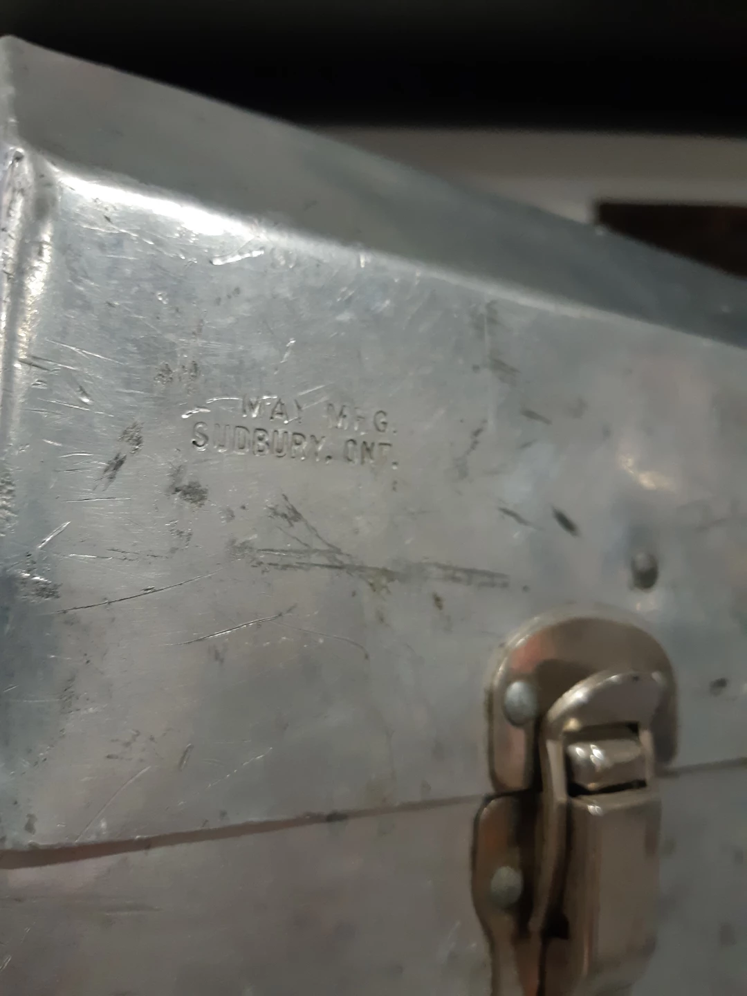 Vintage, riveted aluminum miner's lunch box - photo 2