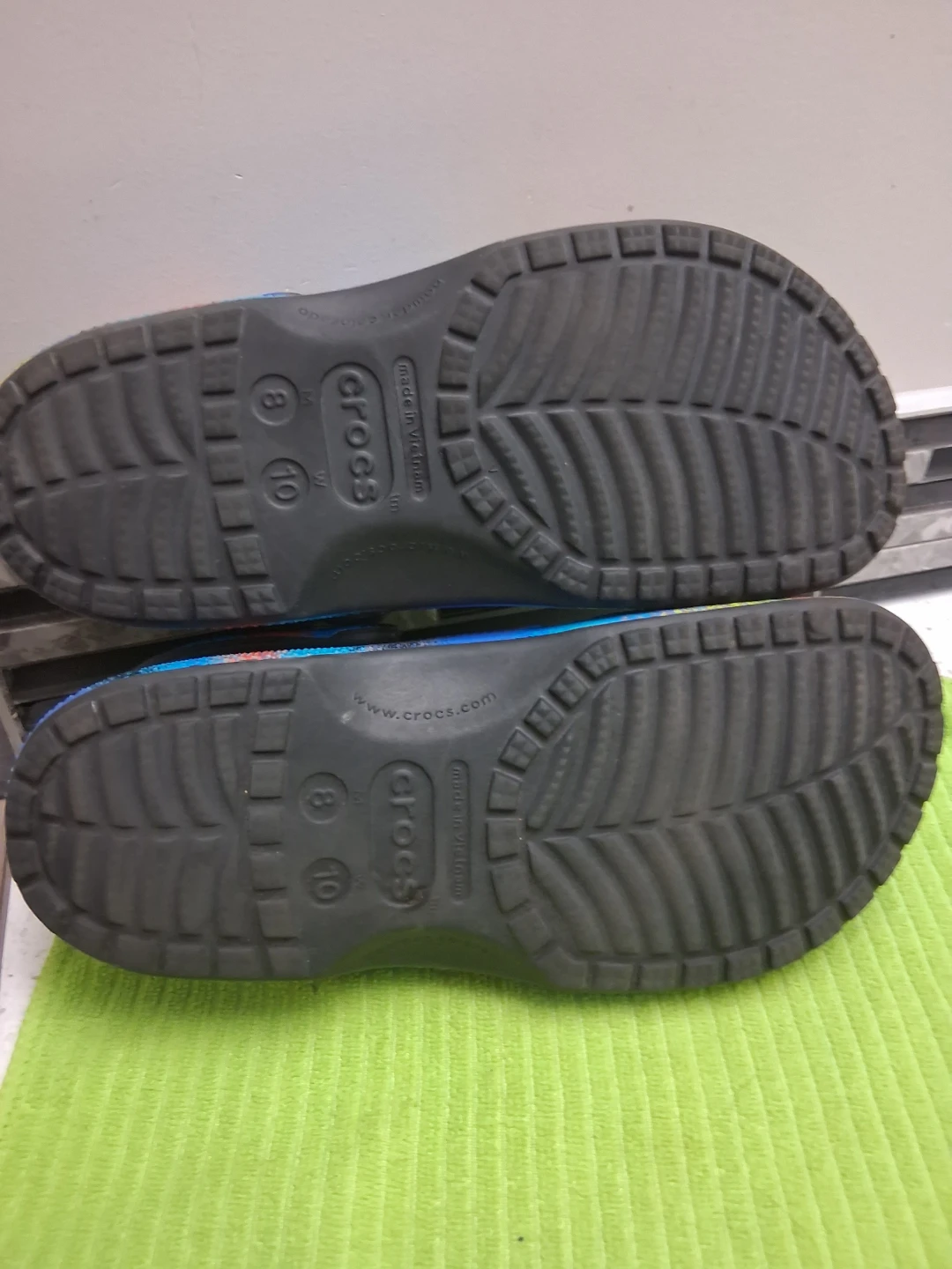 Crocs Clogs Size 8 Men / 10 Women - photo 3