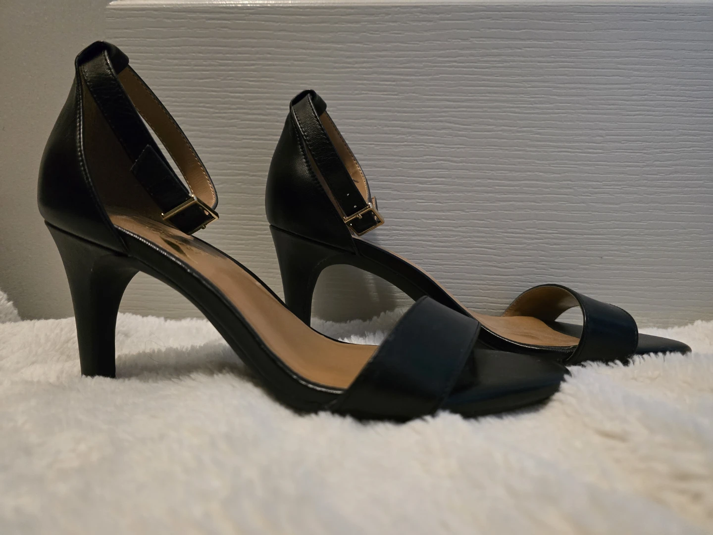 AEROSOLES Heel Rest, Black Ankle Strap Heels, size 7