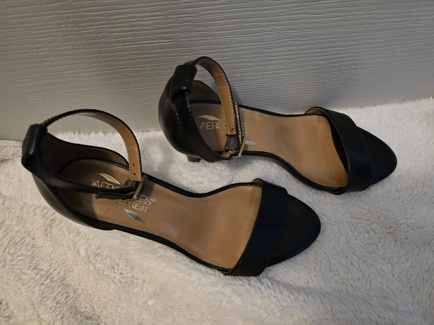 AEROSOLES Heel Rest, Black Ankle Strap Heels, size 7 - photo 3