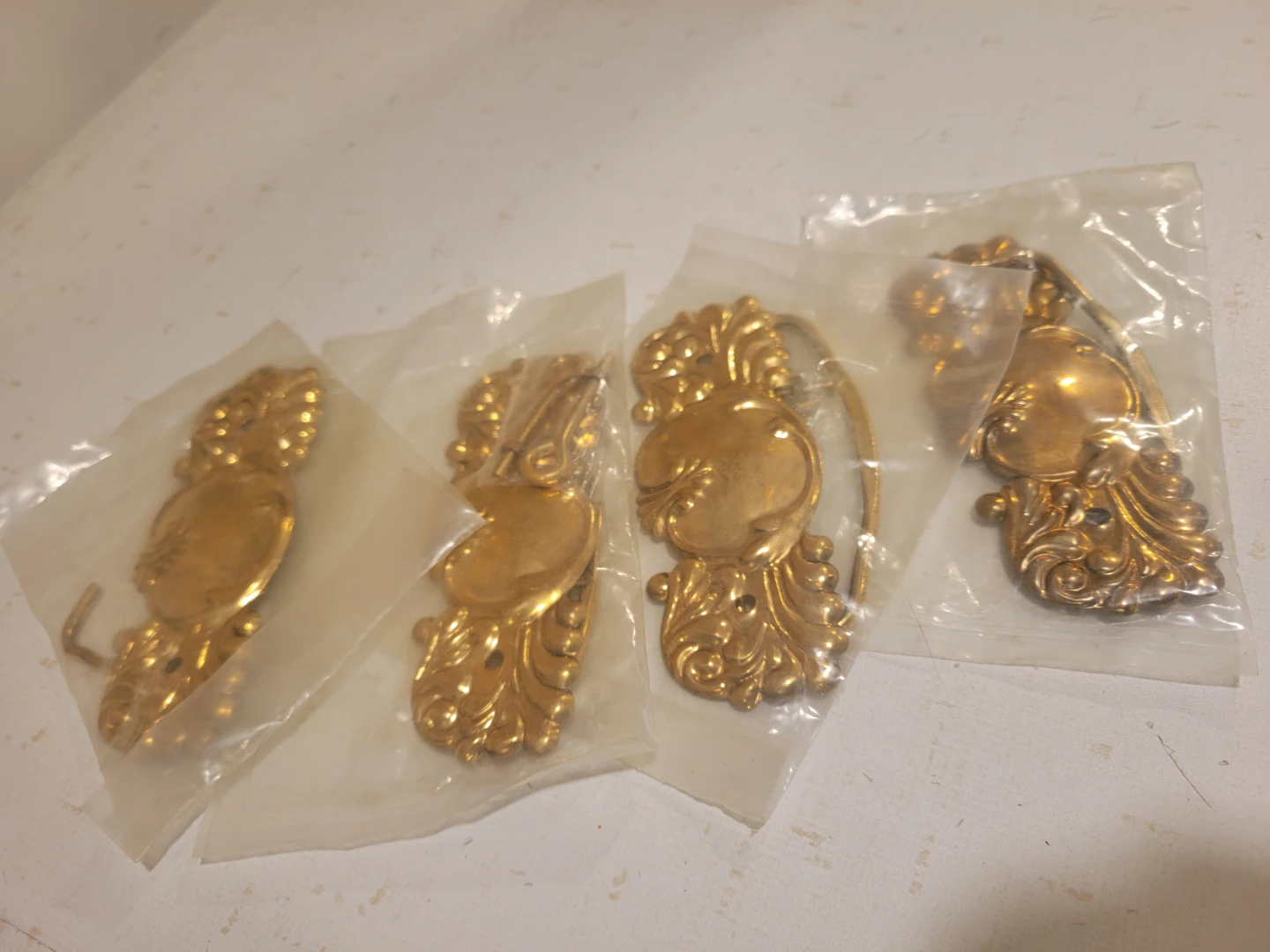 New. Set of 4 Vintage Brass Drawer Pulls/Handles - photo 4
