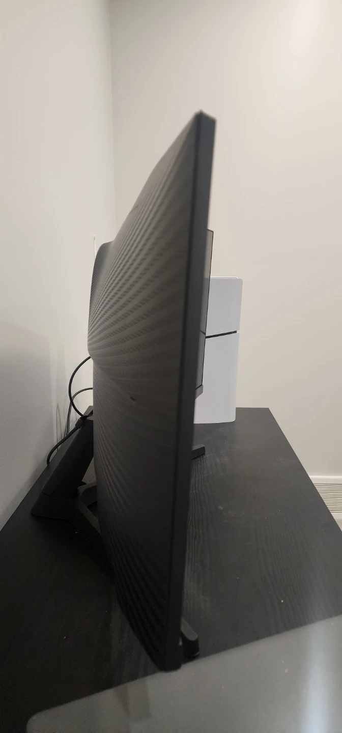 Samsung Odyssey G5 34" WQHD 165Hz 1ms GTG Curved Gaming Monitor - photo 2