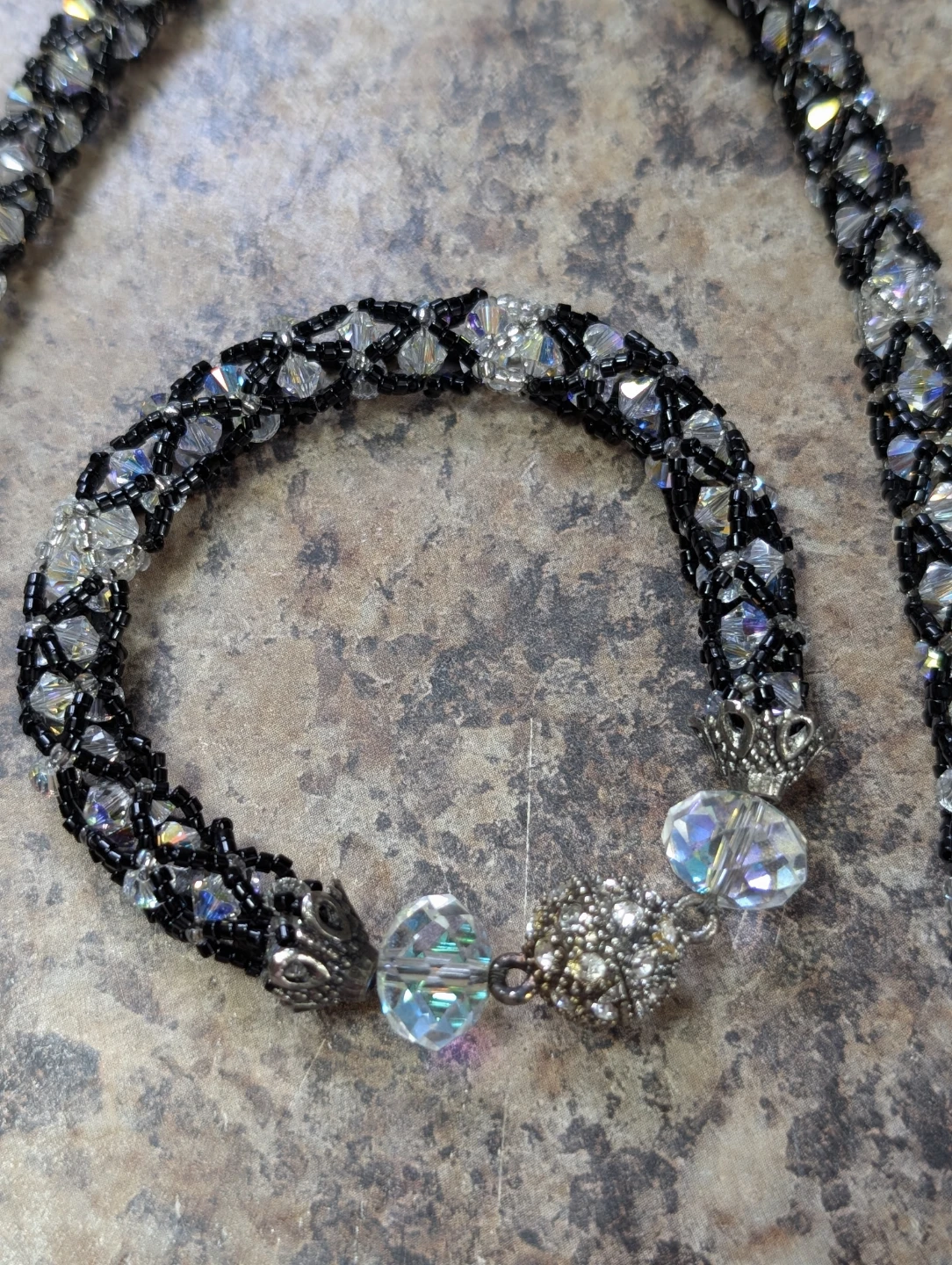 Beaded Necklace and Bracelet Set - photo 3