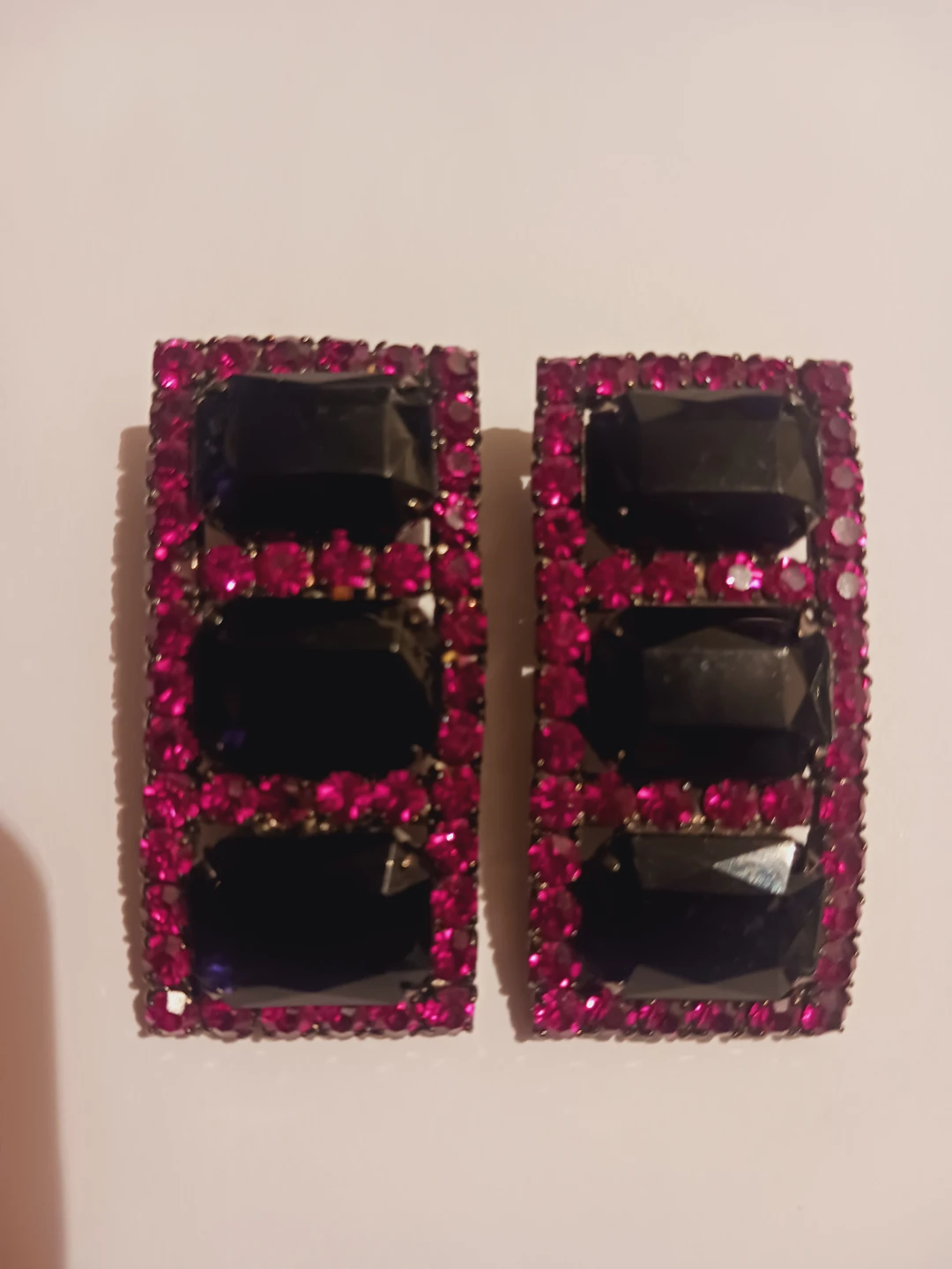 Stunning Statement Rhinestone Clip-on Earrings - photo 2