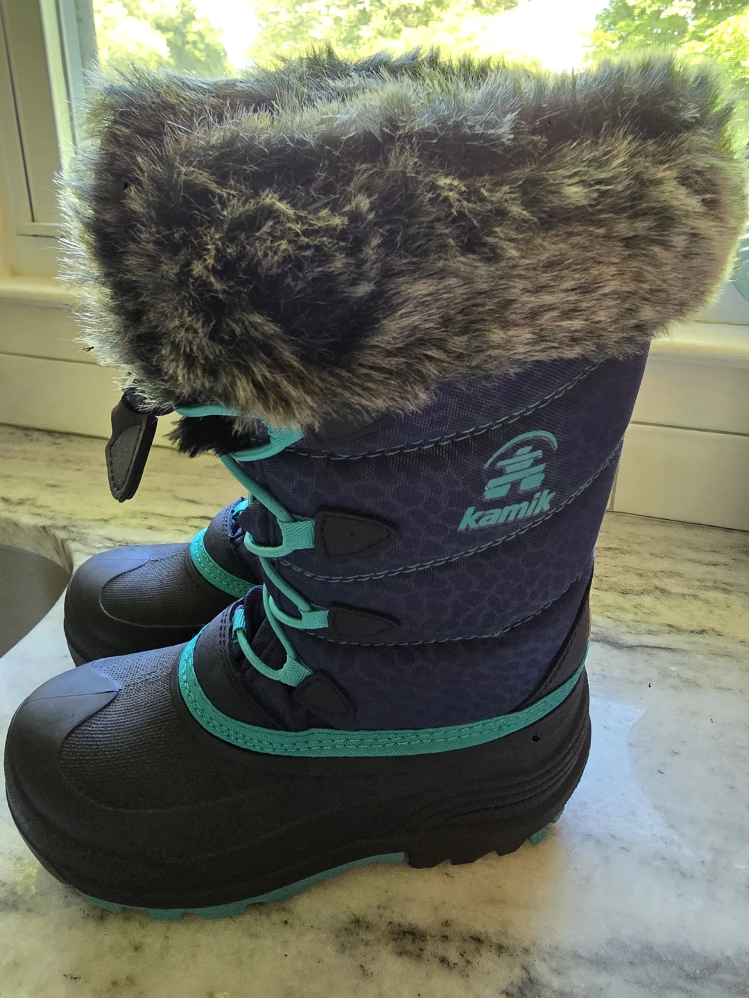 Kamik Kids Waterproof Insultated Snow Boots Size 2 - photo 3