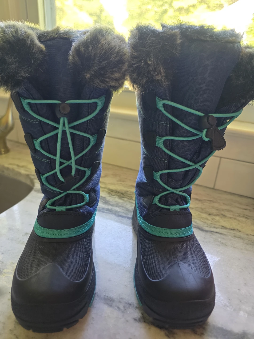 Kamik Kids Waterproof Insultated Snow Boots Size 2 - photo 4