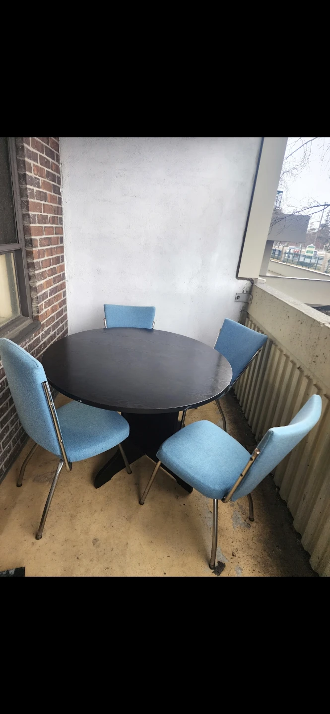 Oval Dining Table with 4 Chairs - photo 2