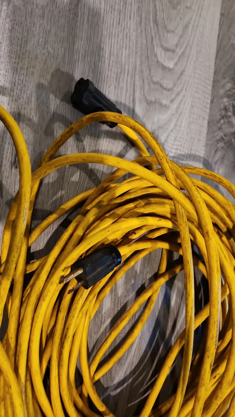 Heavy-Duty Contractor Grade Outdoor Extension Cord – Yellow 80ft