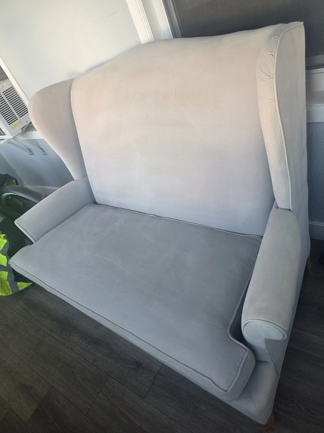 BROYHILL Light Gray Wingback Loveseat
