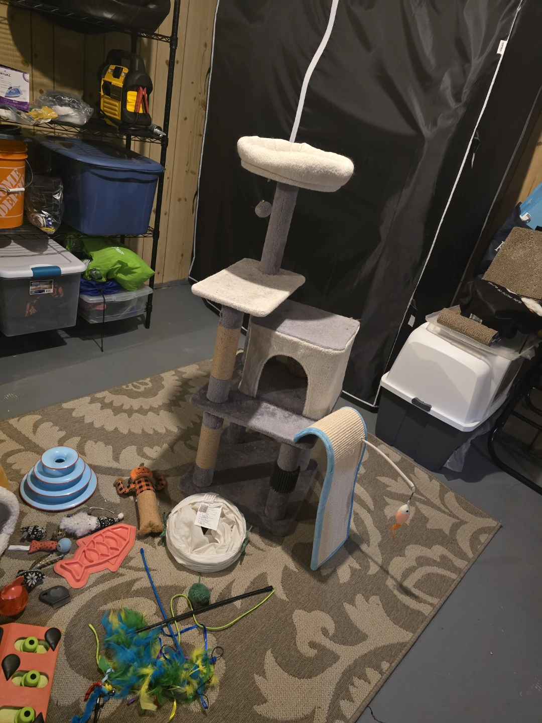 Cat Trees and Accessories - photo 2