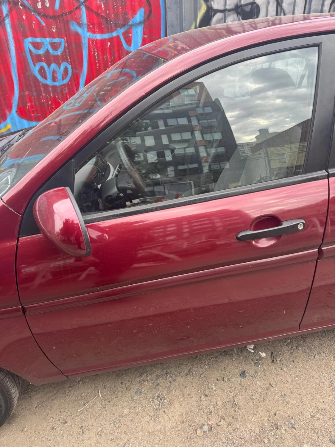 Red Hyundai Sedan - photo 2