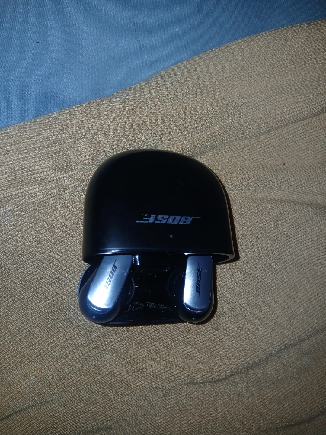 Bose Wireless Earbuds with Charging Case - photo 3