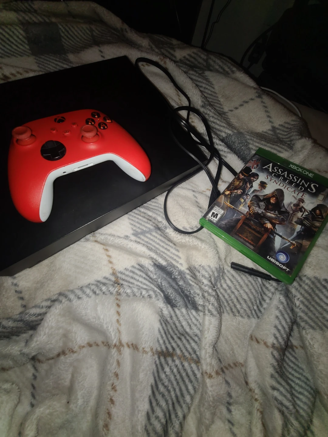 Xbox One X Console with Red Controller and Assassin's Creed - photo 3