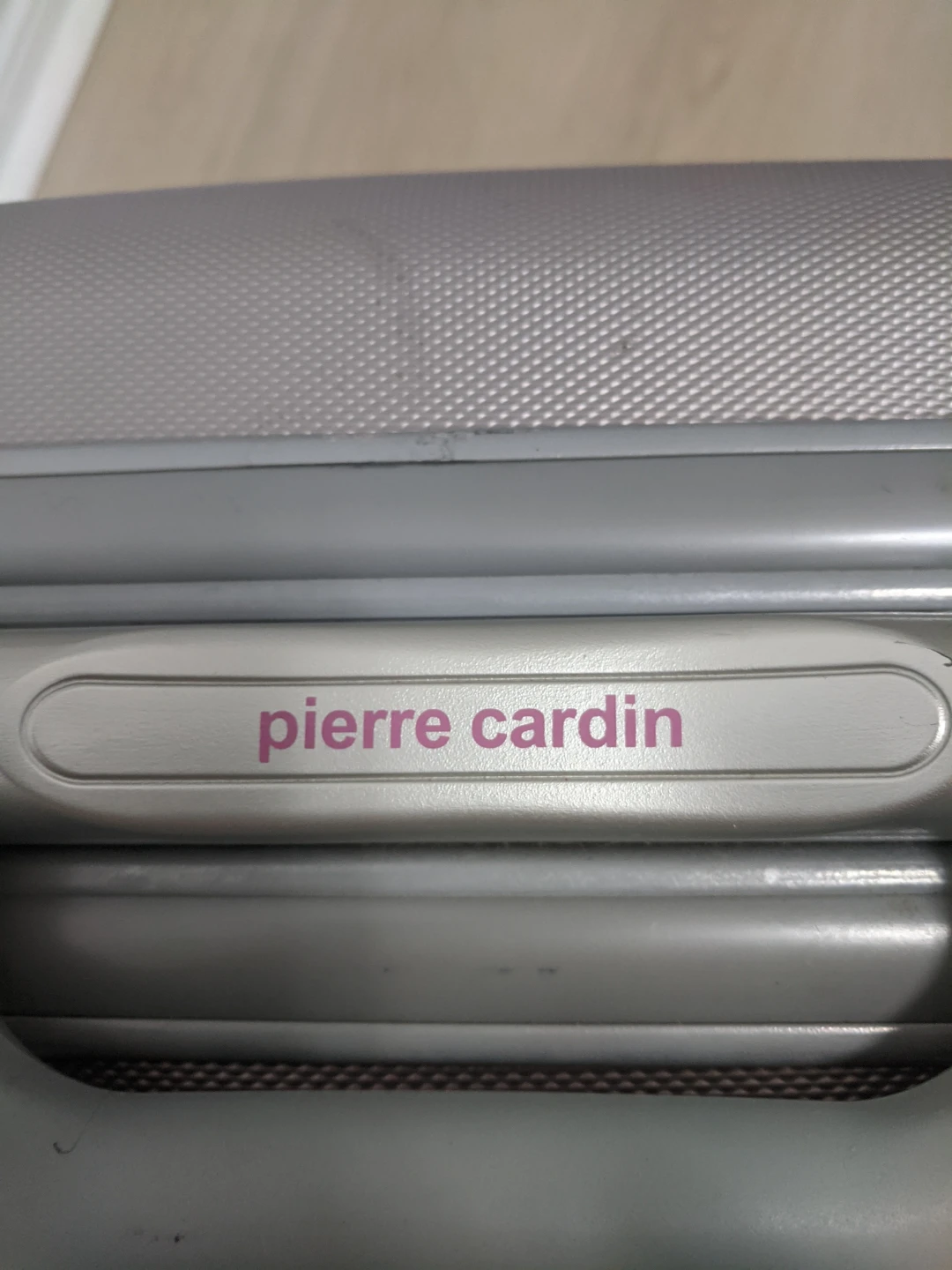 Pierre Cardin Spinner Suitcase - photo 4