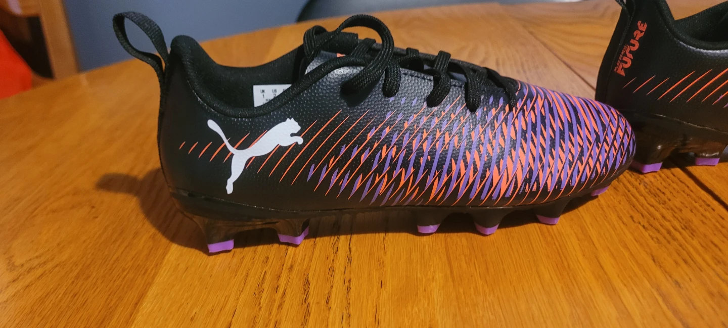 Puma Future soccer cleats pink/purple (NEVER BEEN USED!!!)! - photo 4