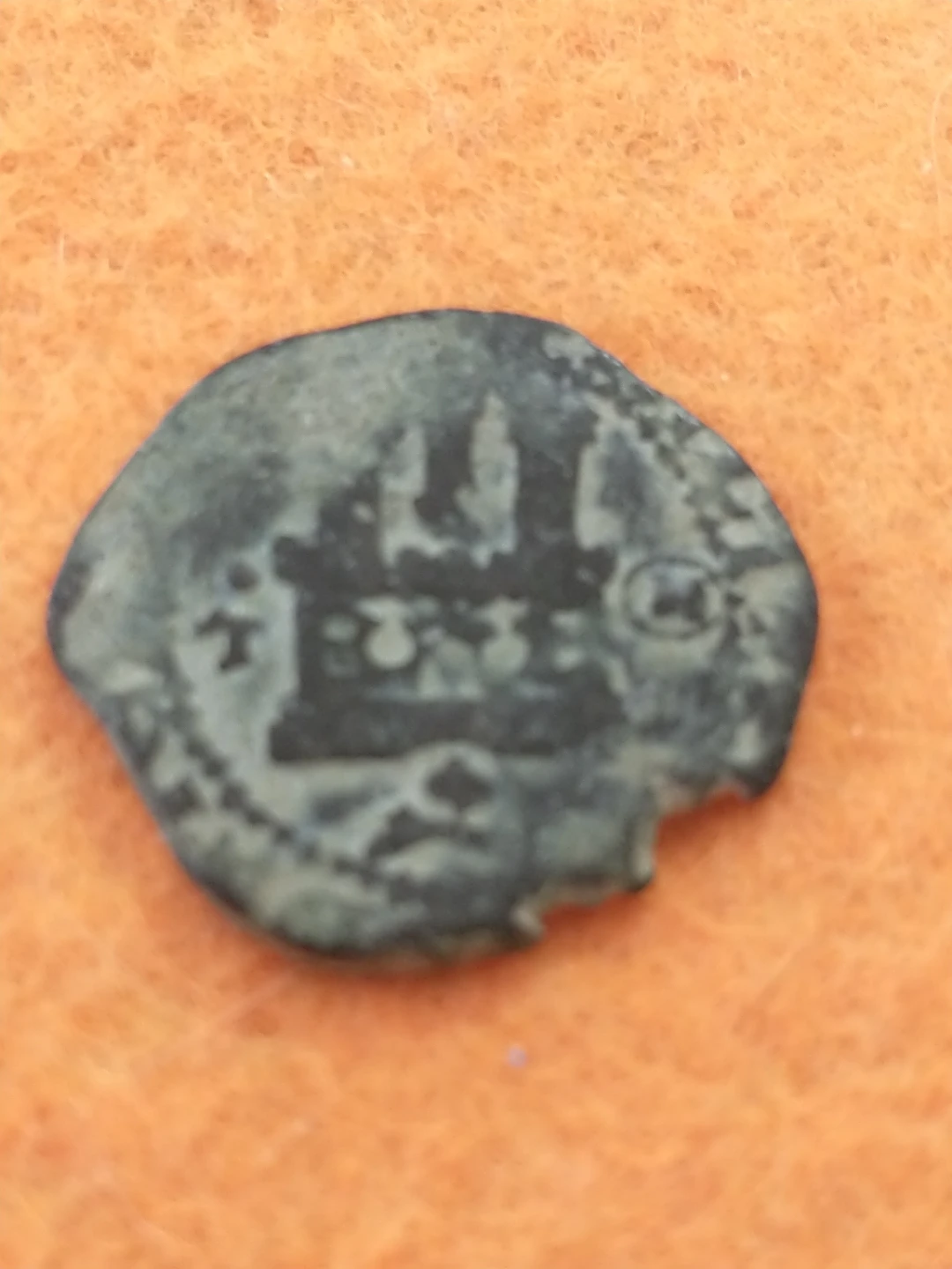 Lovely C. 1500s-1600s Spanish medieval coin castle/lion