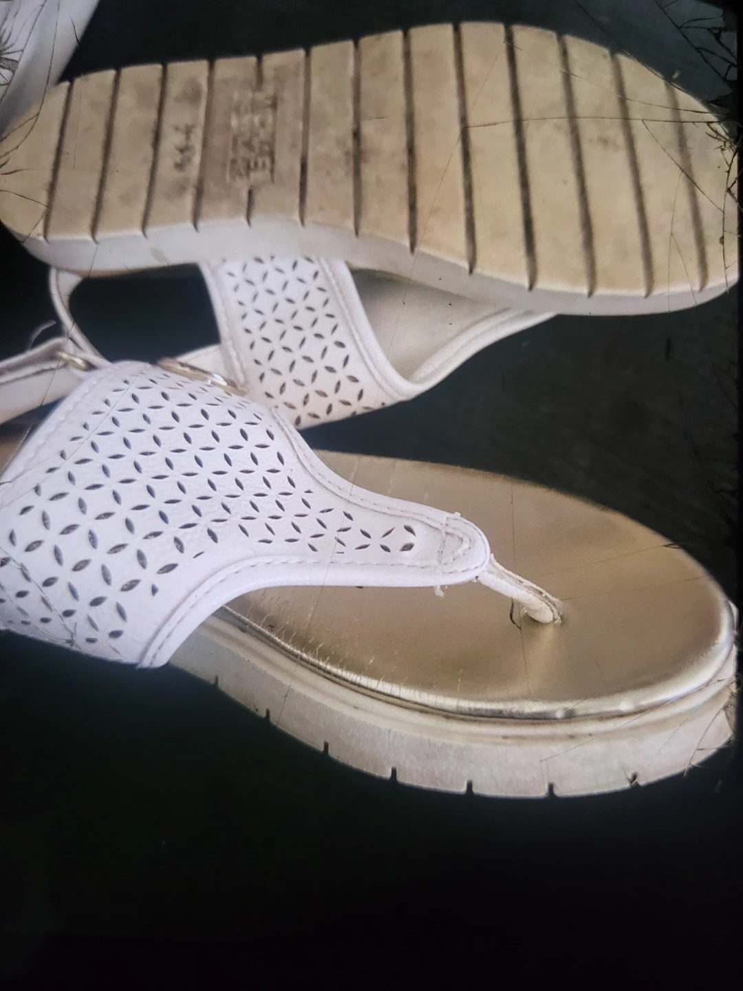 Michael Kors White & Gold Thong Sandals - photo 3