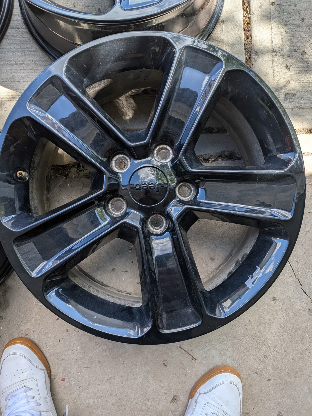 Set of 4 Black Jeep Rims - photo 3