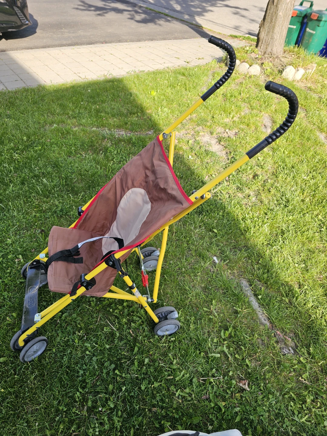 Cosco Umbrella Stroller - Yellow - photo 2