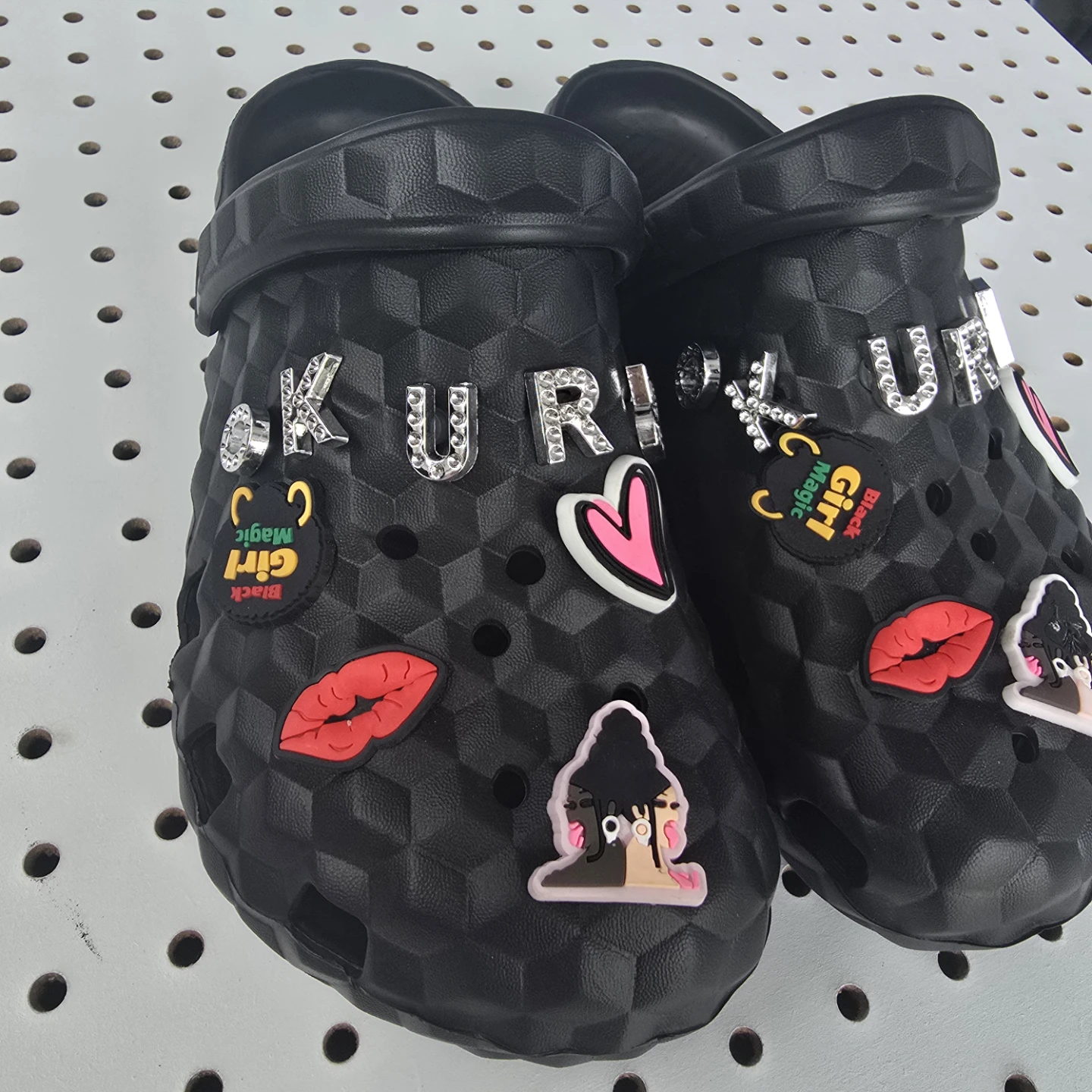 Black Crocs Style Clogs with Charms OKURRR Size 10 - photo 5