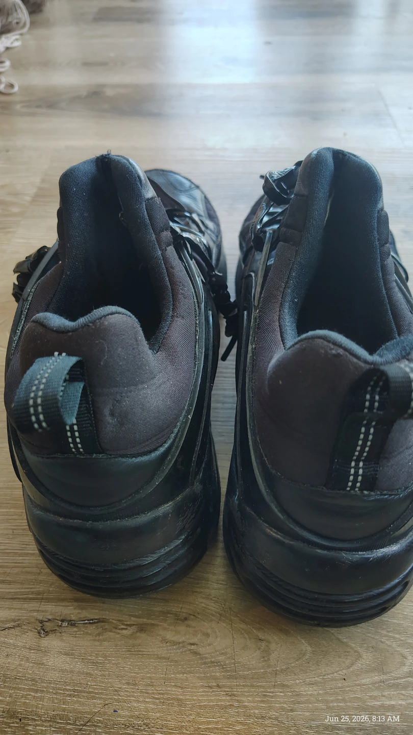 Puma "Dream Chaser" Black Sneakers