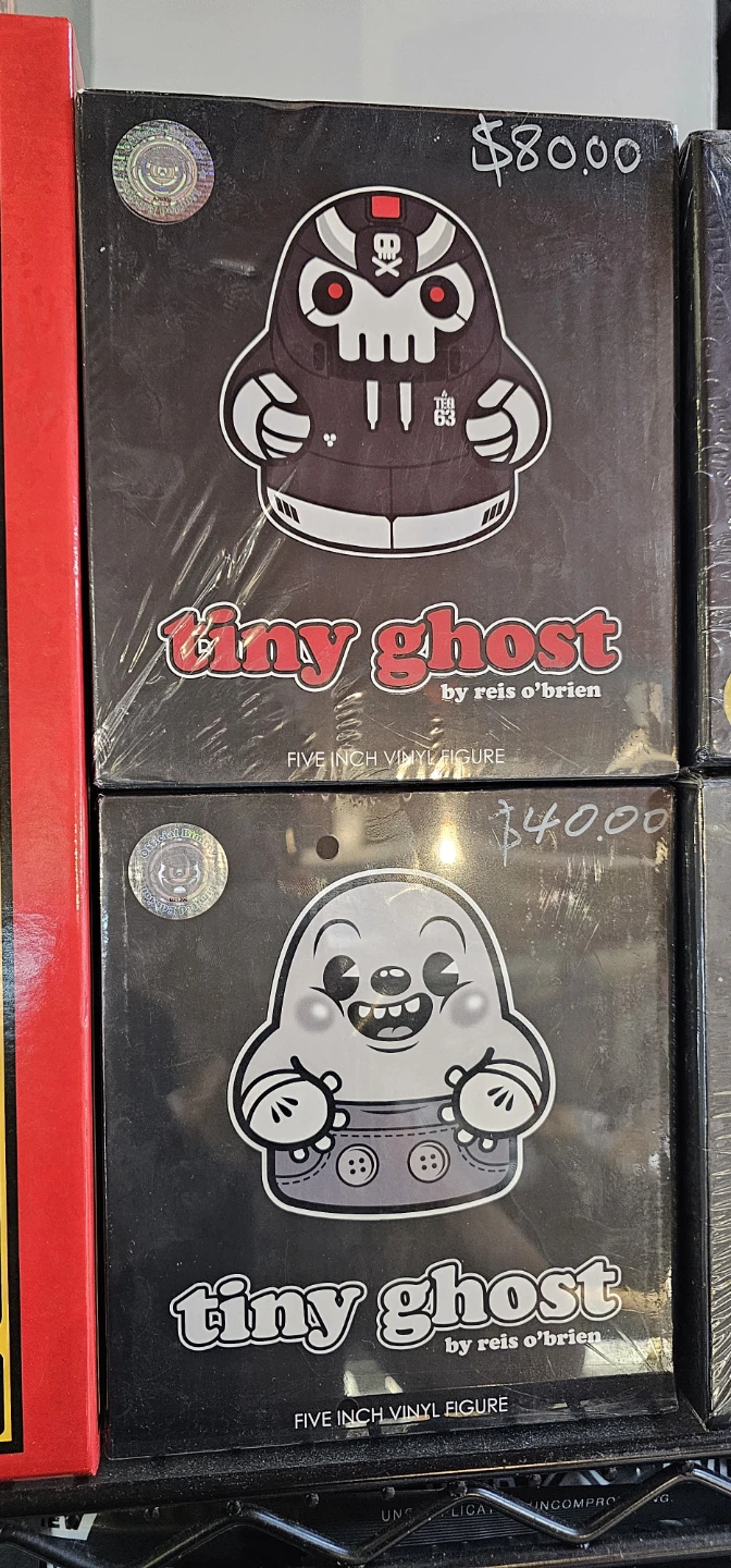 Tiny Ghost by Reis O'Brien Vinyl Figure - photo 4