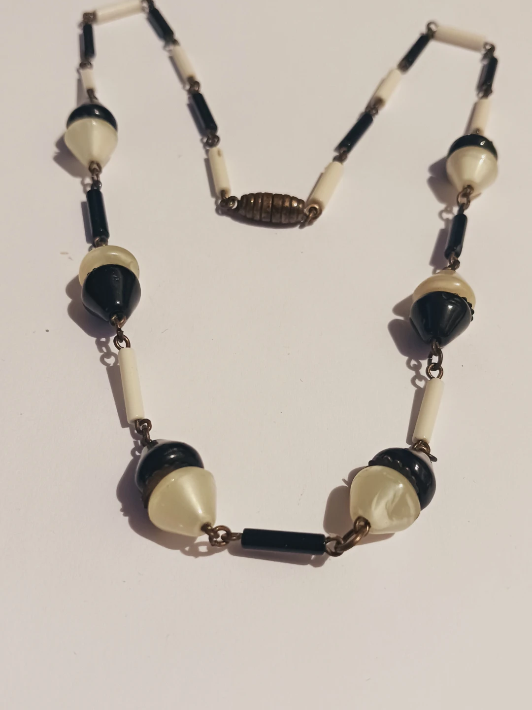 1940s Vintage Czechoslovakian Black & Cream Rondelle Necklace