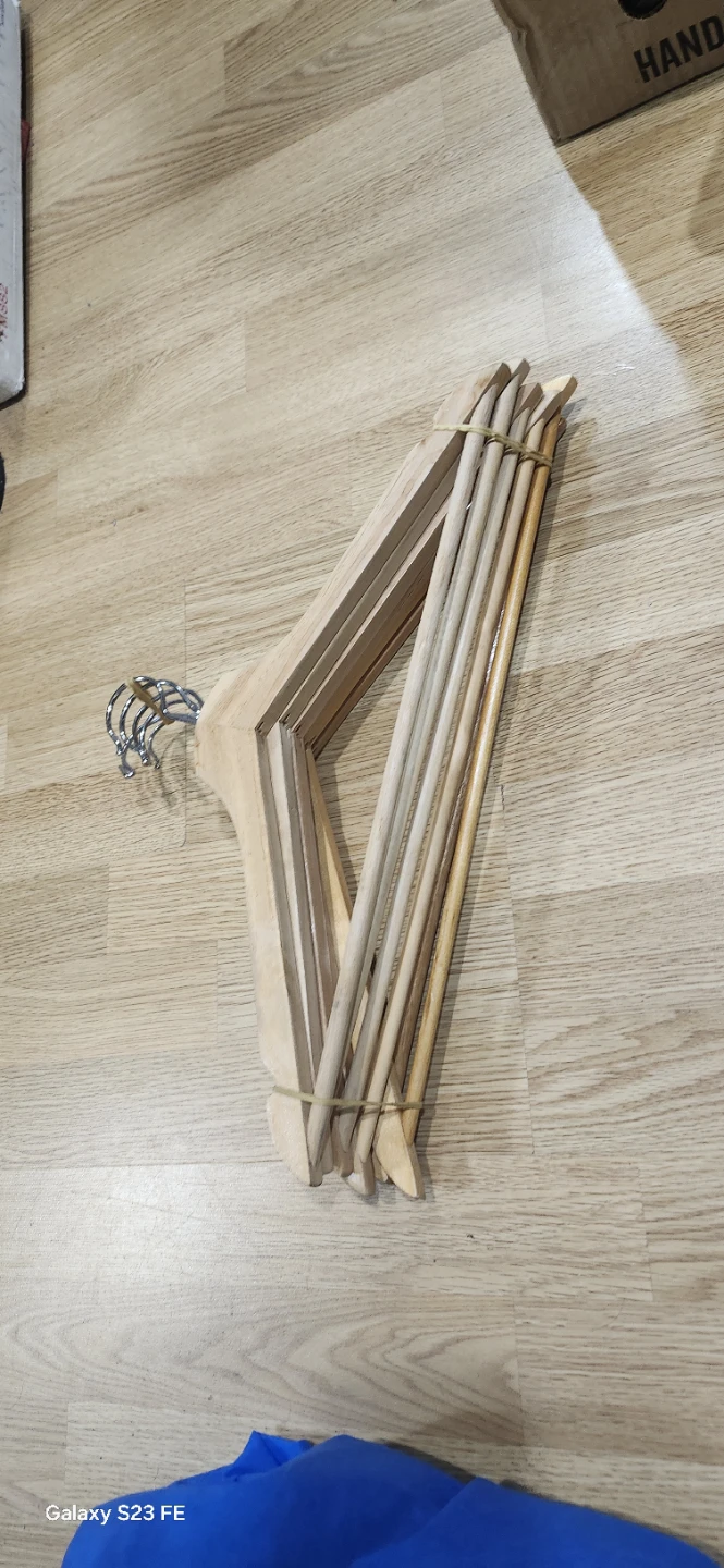 Wooden Hangers - Set of 6 - photo 2
