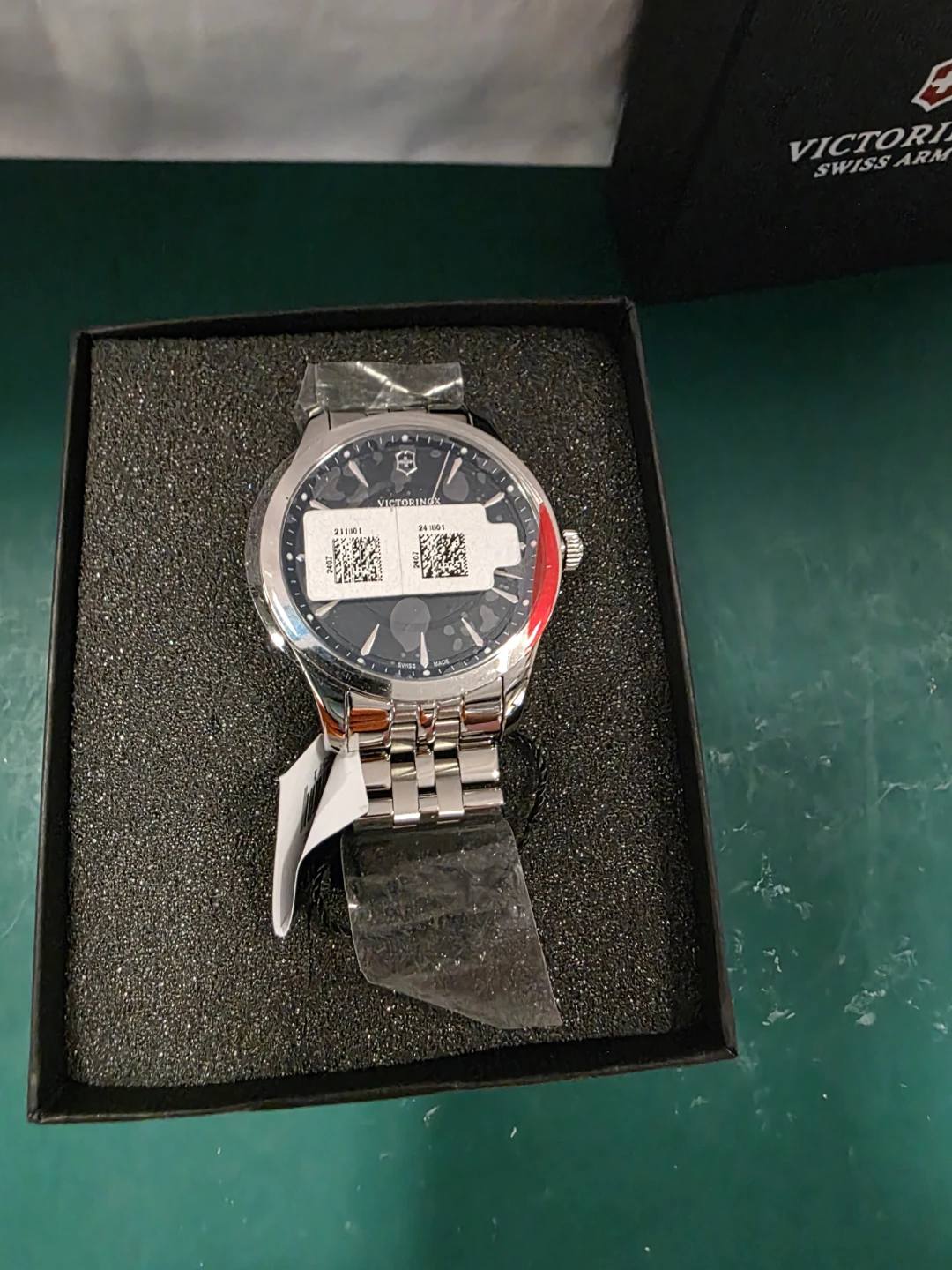 Victorinox Swiss Army Alliance Black Dial Sapphire Crystal Swiss - photo 4