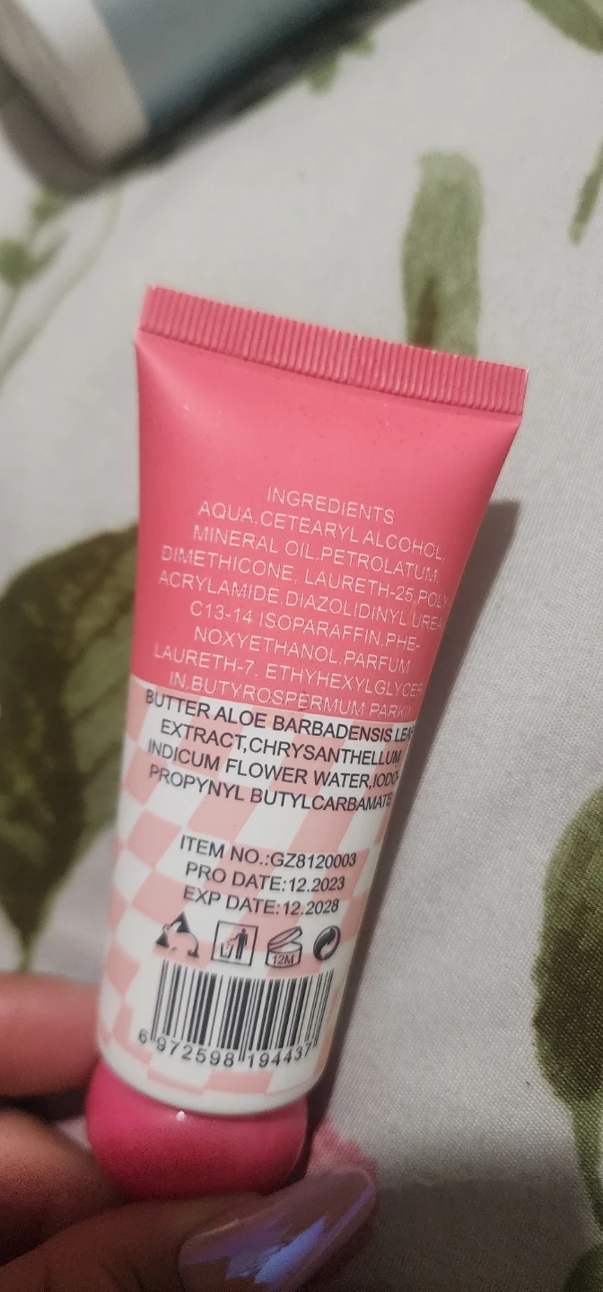 Mundo Hello Kitty Hand Care Collection Hand Cream - photo 2