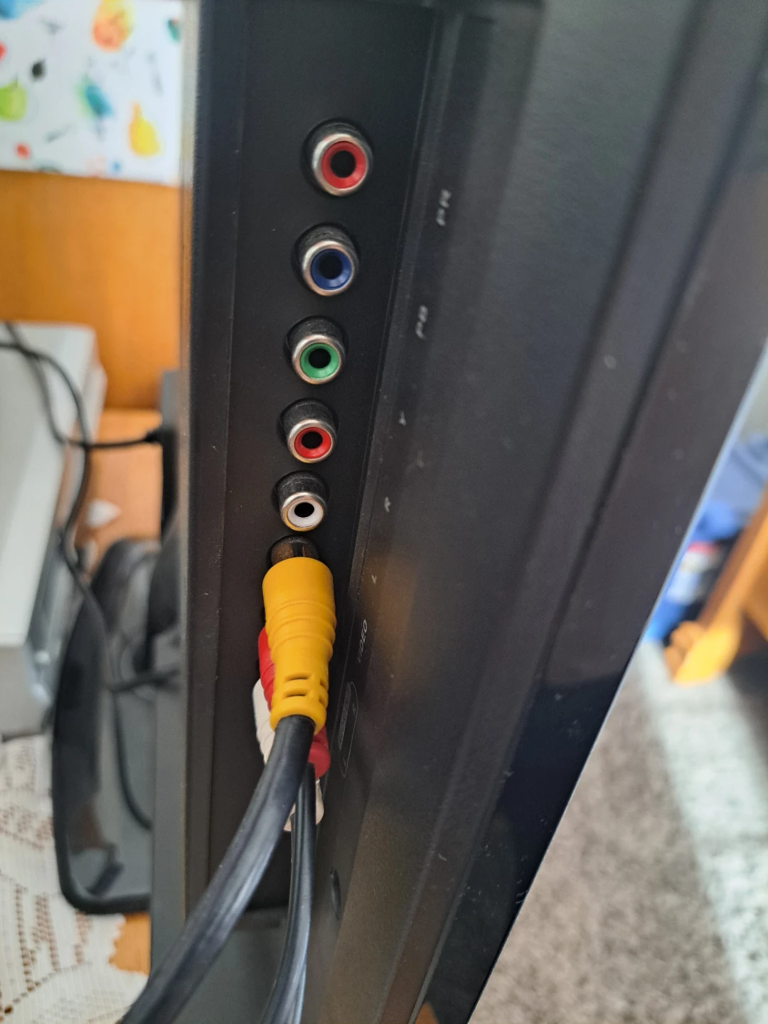Element 28 inch LCD TV/MONITOR - photo 4