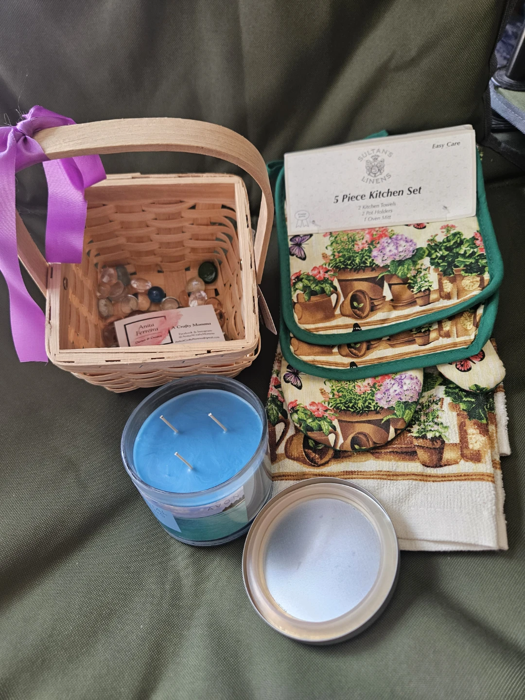 Avon Coastal Waters Candle & Kitchen Set Gift Basket