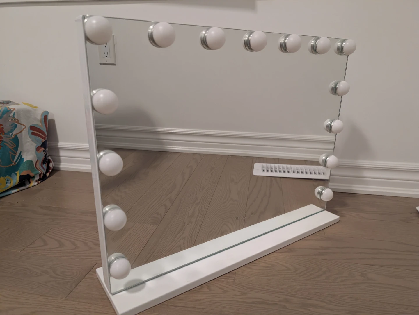 Hollywood Makeup Mirror - photo 4