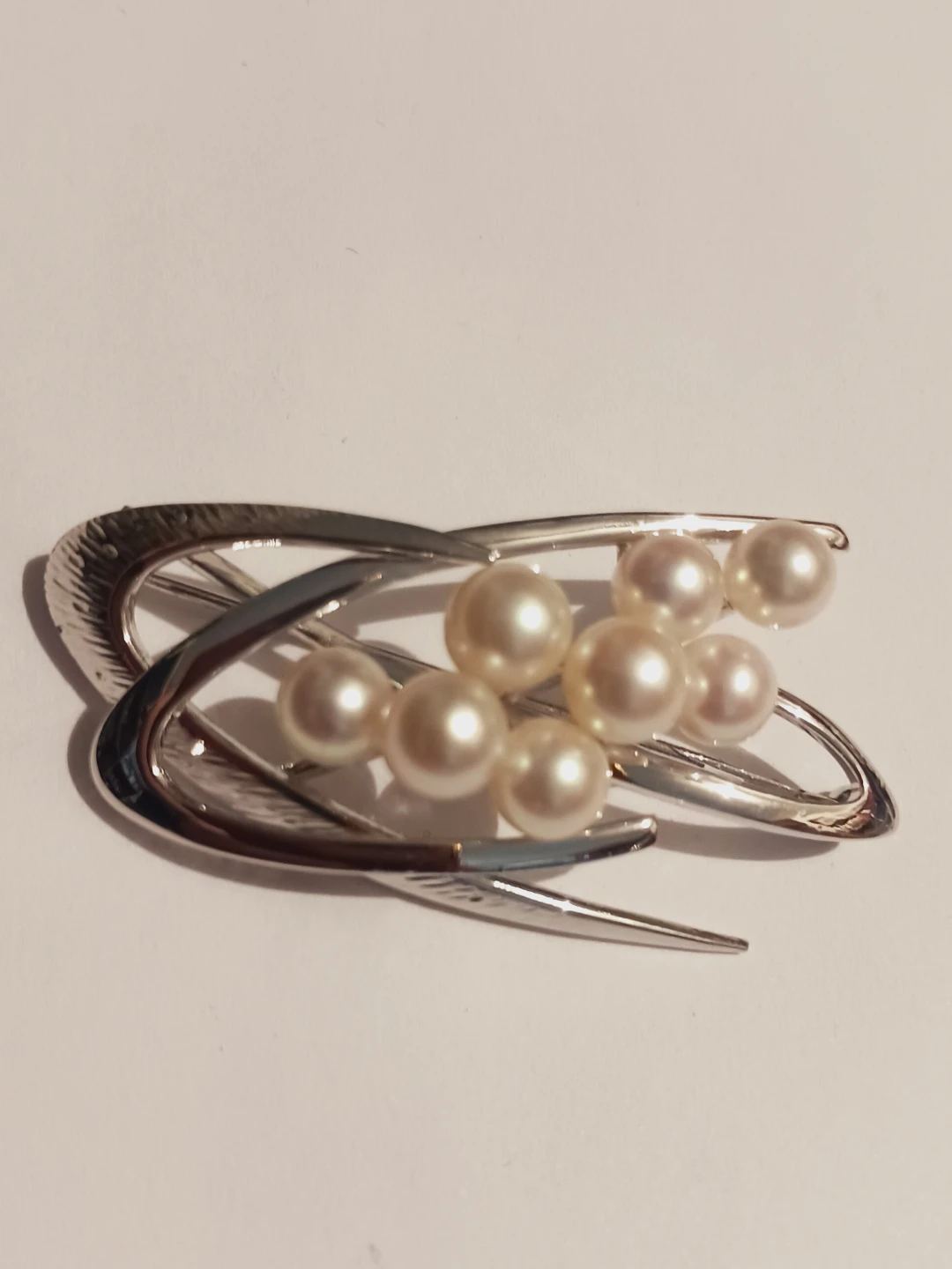 AUTHENTIC SIGNED MIKIMOTO AKOYA CULTURED PEARLS BROOCH - photo 2