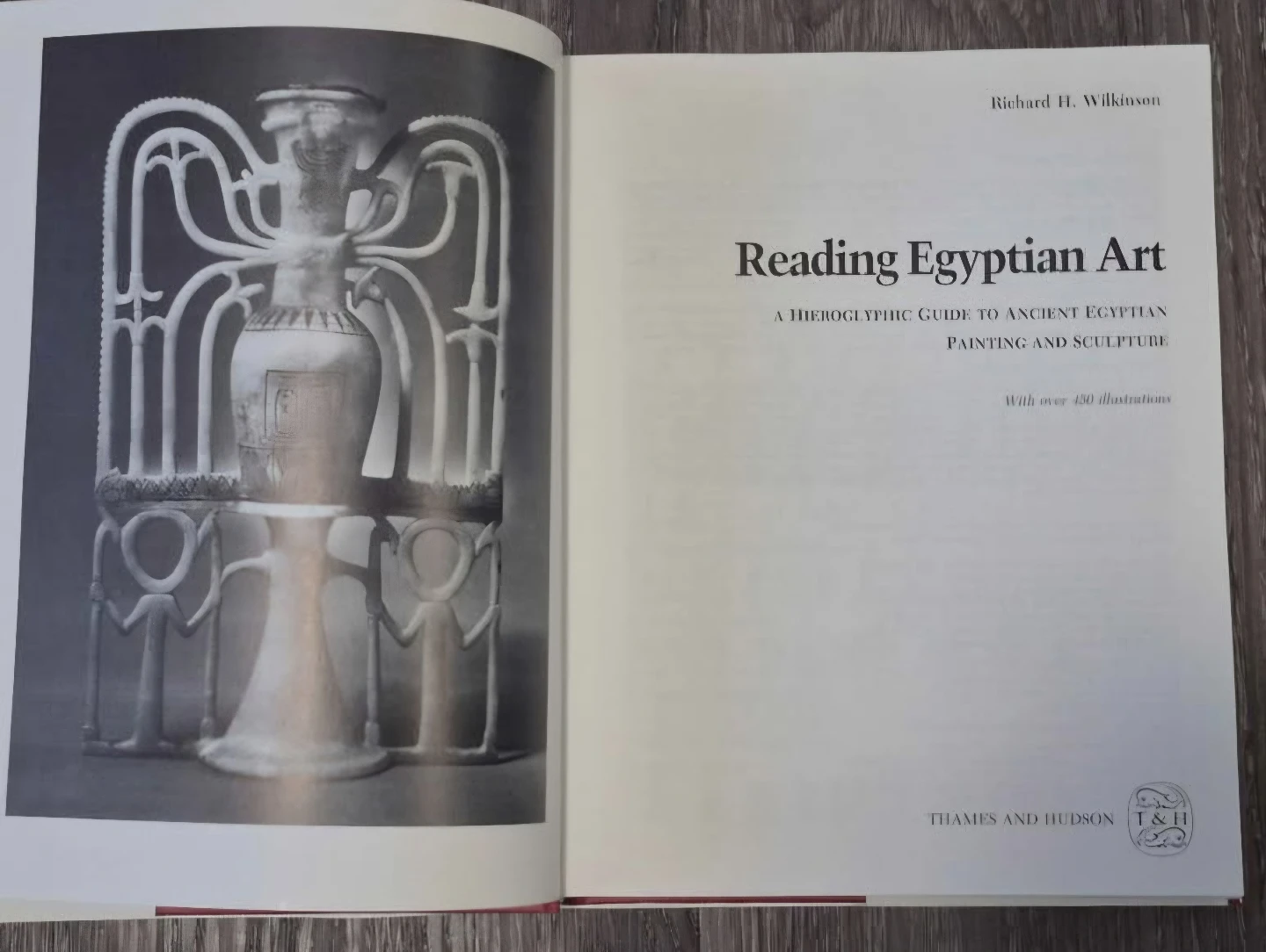 🏺👑 Reading Egyptian Art: A Hieroglyphic Guide - photo 4