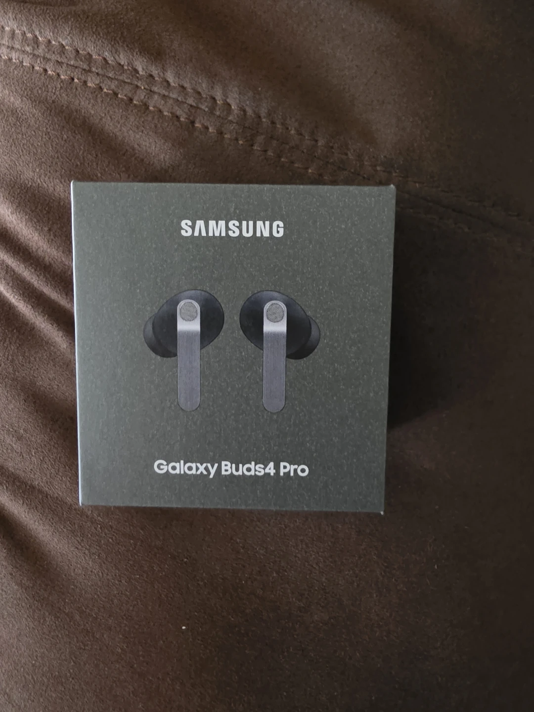 Samsung Galaxy Buds 4 "Pro" SM-R640 True Wireless Earbuds (BNIB)