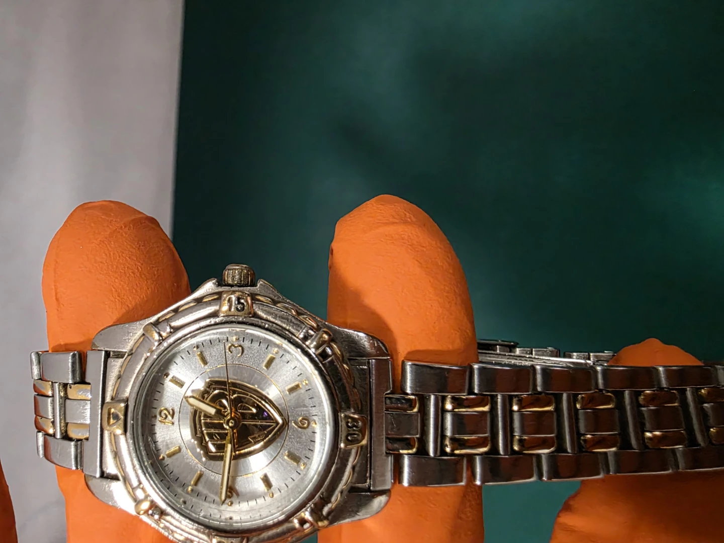 Vintage Warner Bros. Shield Logo Quartz Two Tone Bracelet - photo 3