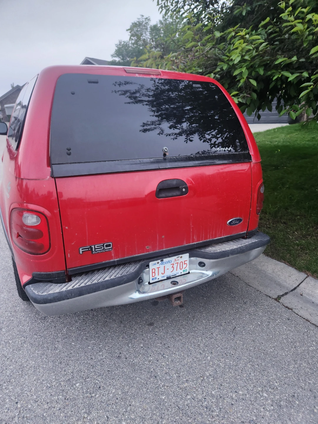 Red Ford F-150 SuperCrew - photo 5