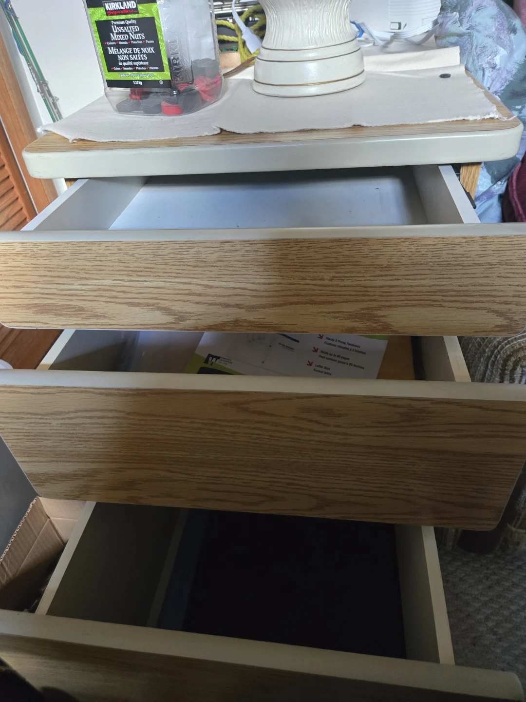 3-Drawer filing cabinet.
