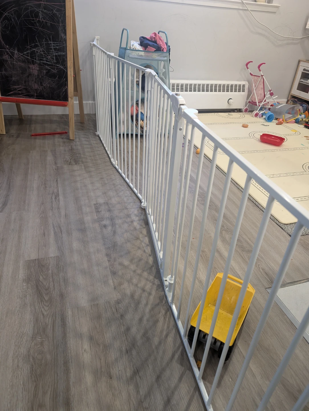 Regalo 192" Wide Gate & Play Yard - photo 2