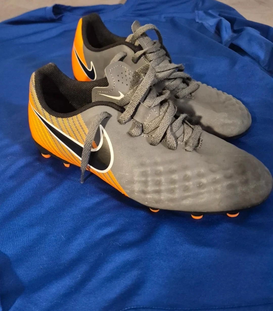 Nike Magista Onda FG Soccer Cleats size 4Y