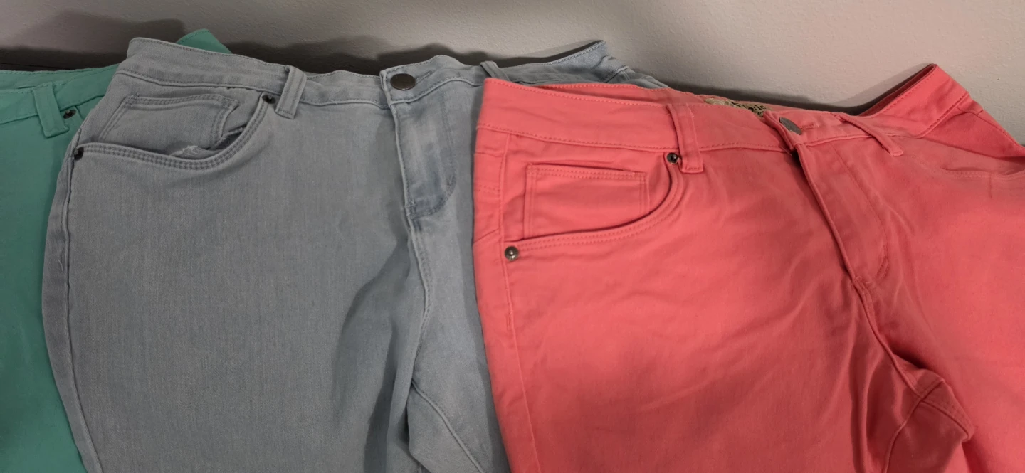 Ladies Clam DIggers Size 15 stretch denim - photo 3