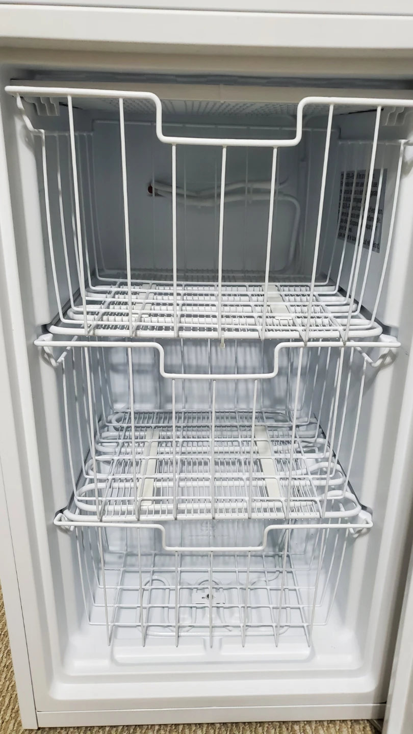 Arctic King upright Freezer - photo 2