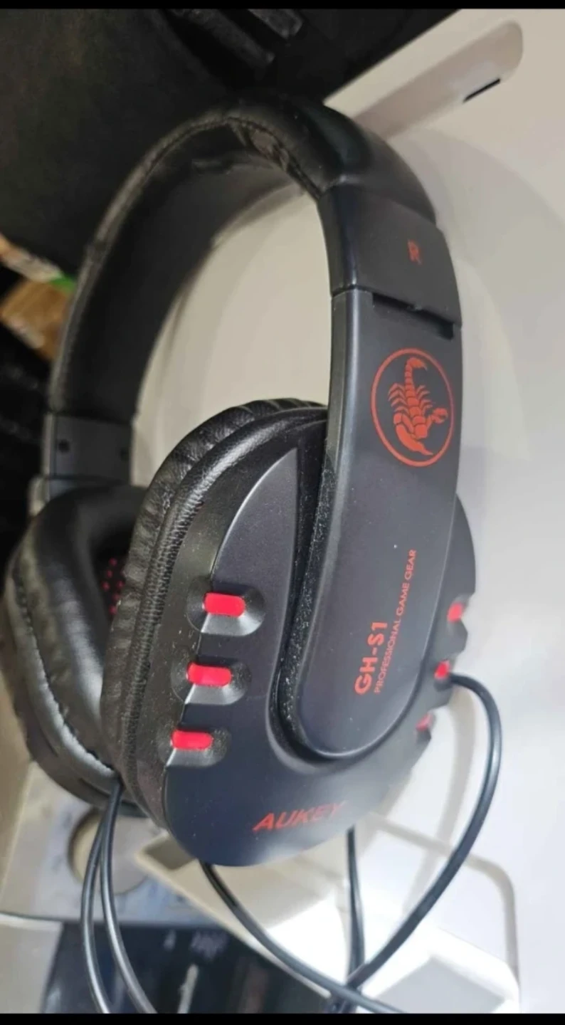Logitech Headset and Aukey Headset - photo 2