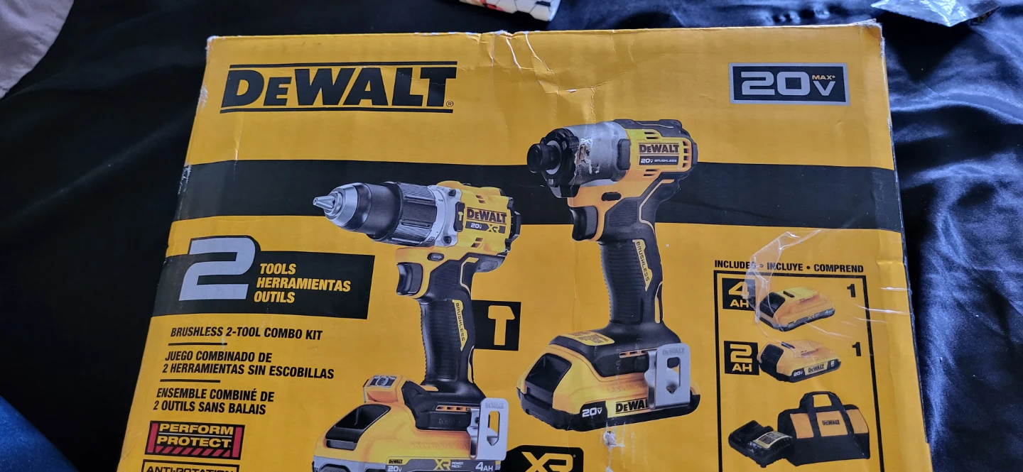 DeWalt 20V MAX Brushless 2-Tool Combo Kit