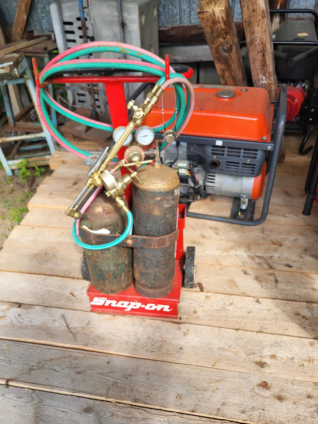 Oxy-Acetylene Torch Cart, Regulator, Tanks, and Tips