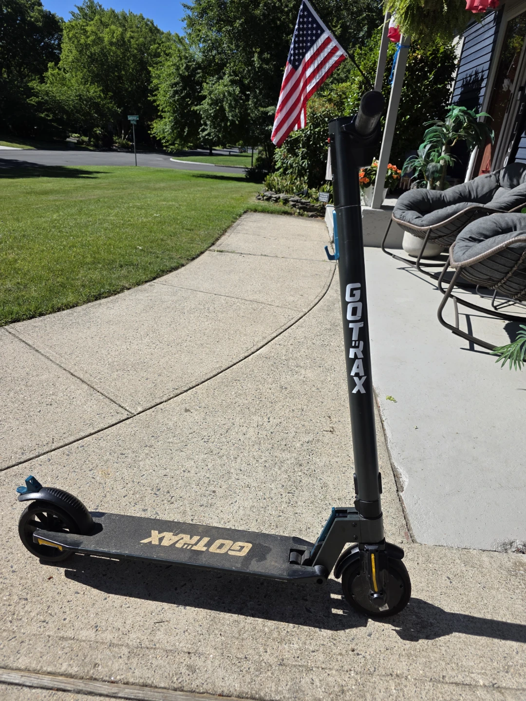 GOTRAX G2 Electric Scooter - photo 2