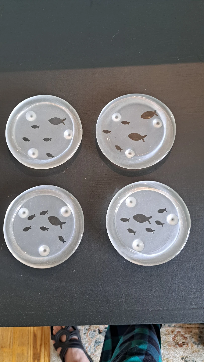 Set of 4 Clear Glass Coasters with Fish Design